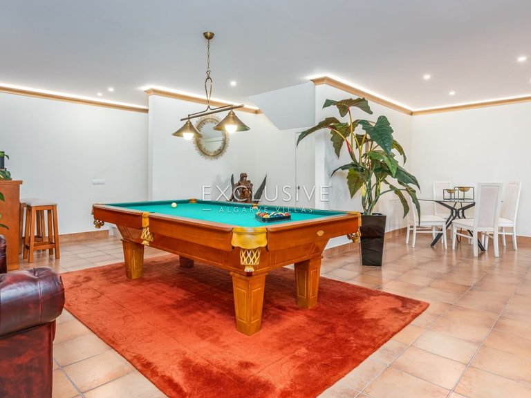 Villa for Sale in Praia Da Luz, Algarve 17