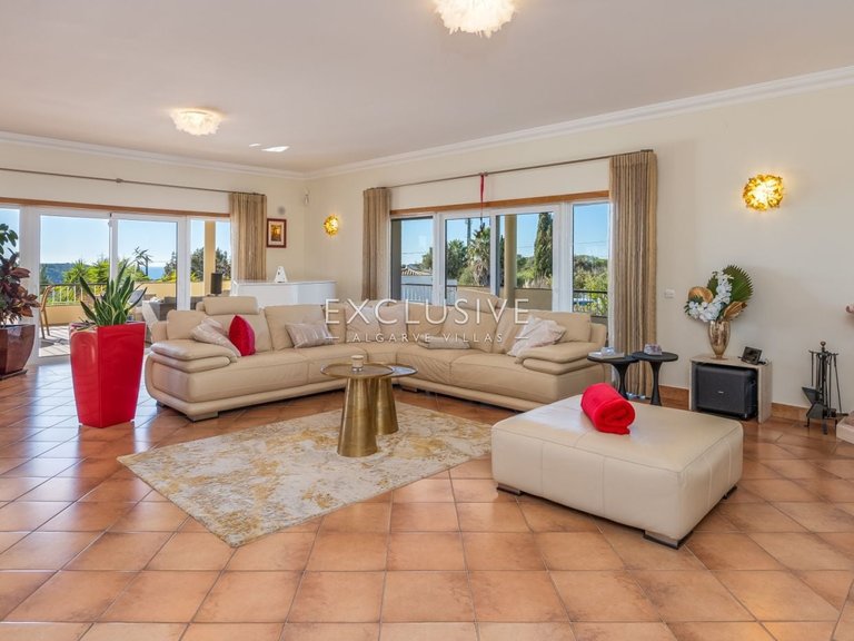 Villa for Sale in Praia Da Luz, Algarve 4