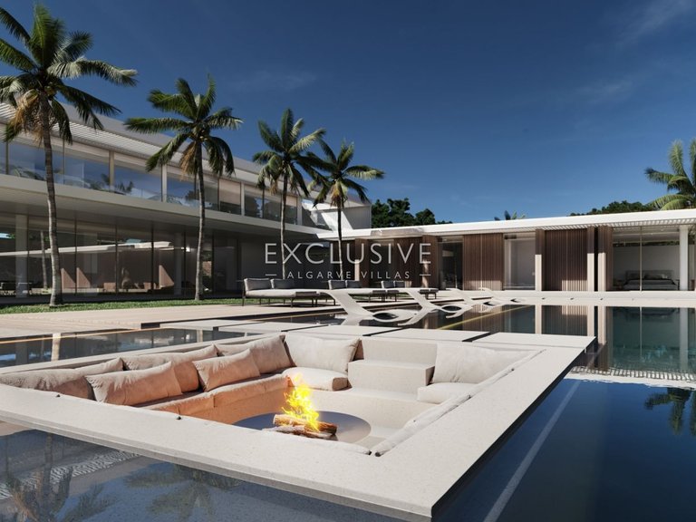 Villa for Sale in Almancil, Algarve 2