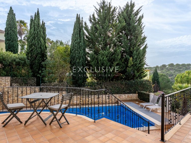 Villa for Sale in Carvoeiro, Algarve 11