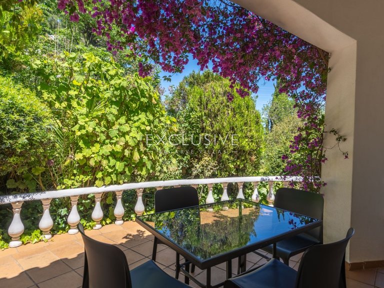 Villa for Sale in Alvor, Algarve 11