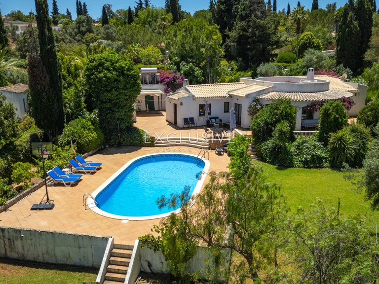 Villa for Sale in Alvor, Algarve 30