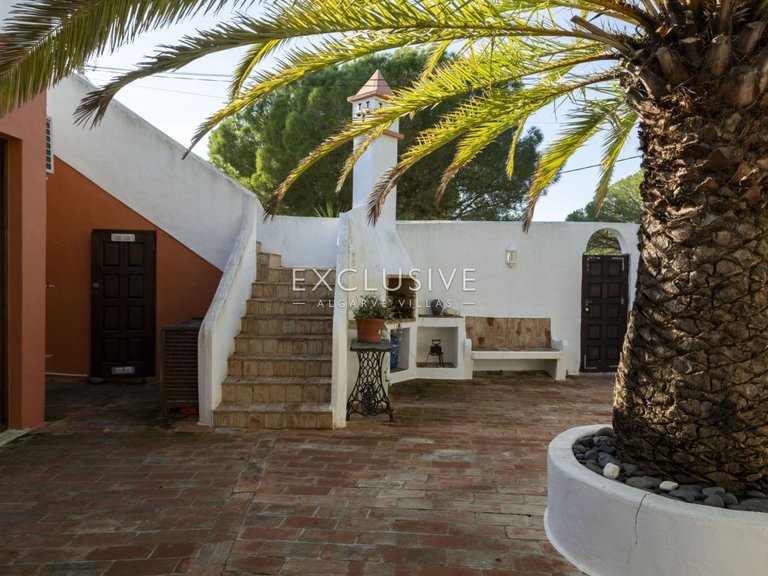 Villa for Sale in Carvoeiro, Algarve 26
