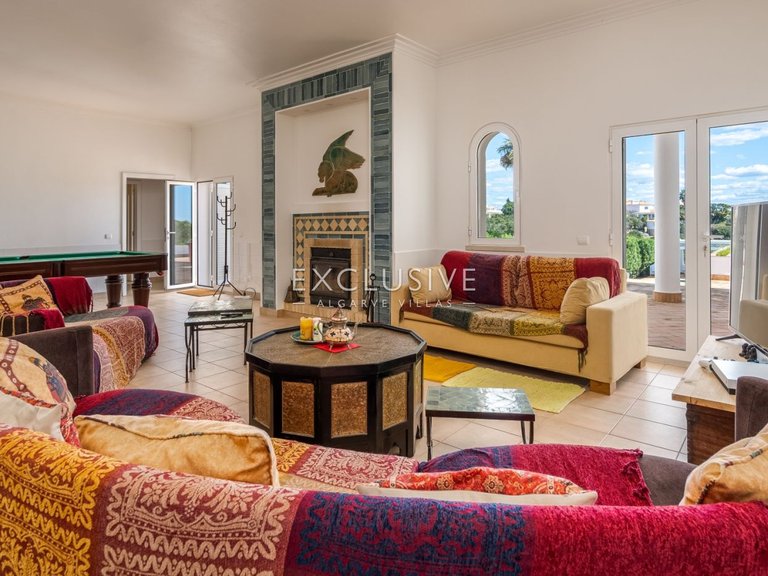 Villa for Sale in Carvoeiro, Algarve 18