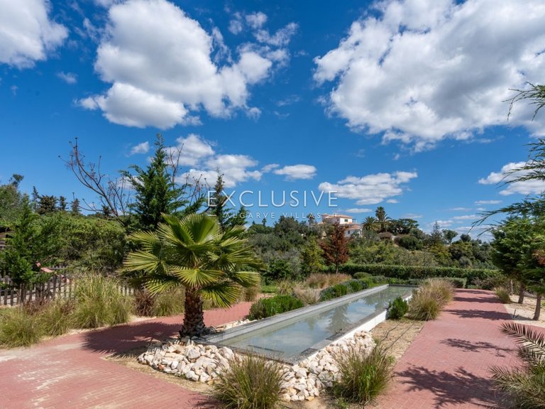 Villa for Sale in Carvoeiro, Algarve 24