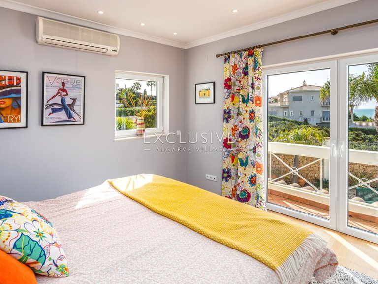 Villa for Sale in Carvoeiro, Algarve 16