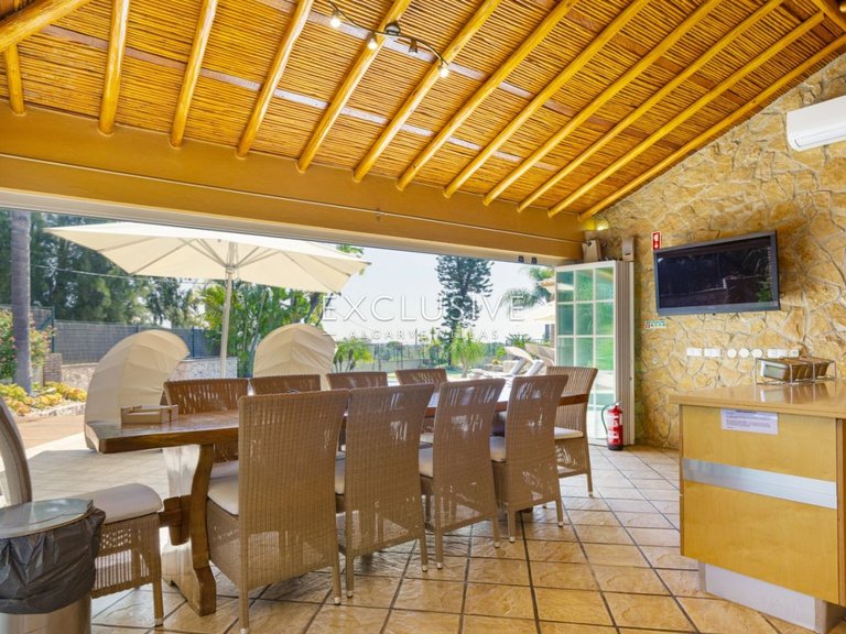 Villa for Sale in Carvoeiro, Algarve 21