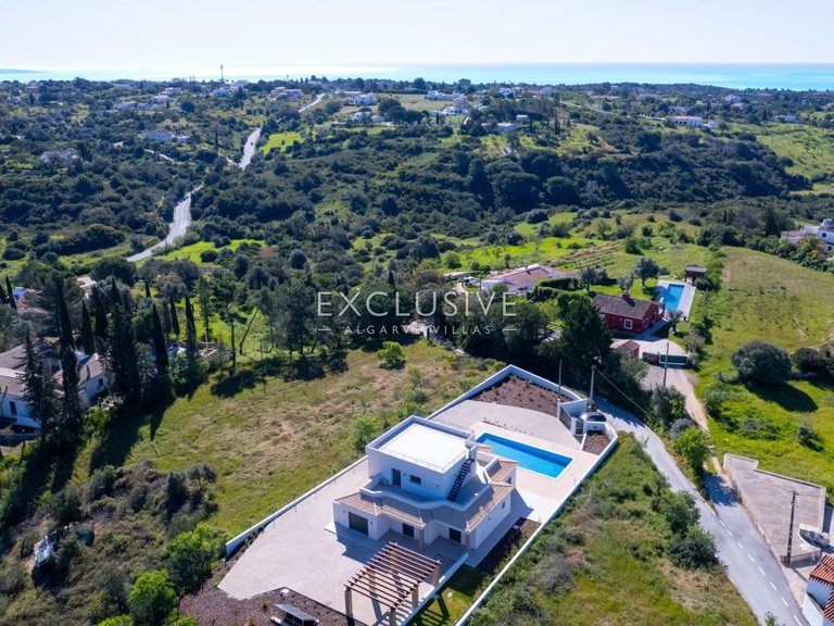 Villa for Sale in Carvoeiro, Algarve 30
