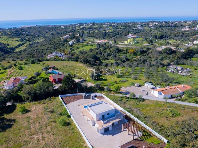 Villa for Sale in Carvoeiro, Algarve 29