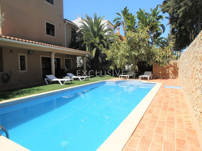 Villa for Sale in Lagos, Algarve 1