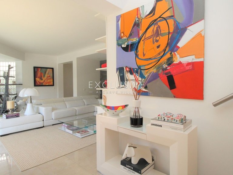 Villa for Sale in Lagos, Algarve 8