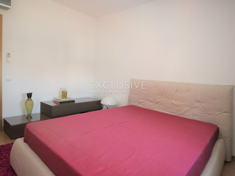 Villa for Sale in Lagos, Algarve 12