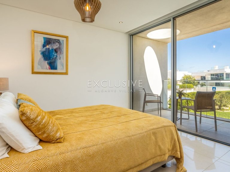 Villa for Sale in Lagos, Algarve 8