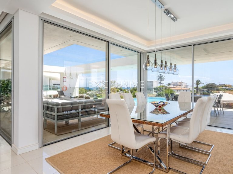 Villa for Sale in Lagos, Algarve 4