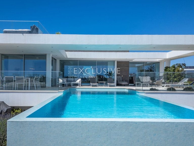 Villa for Sale in Lagos, Algarve 2