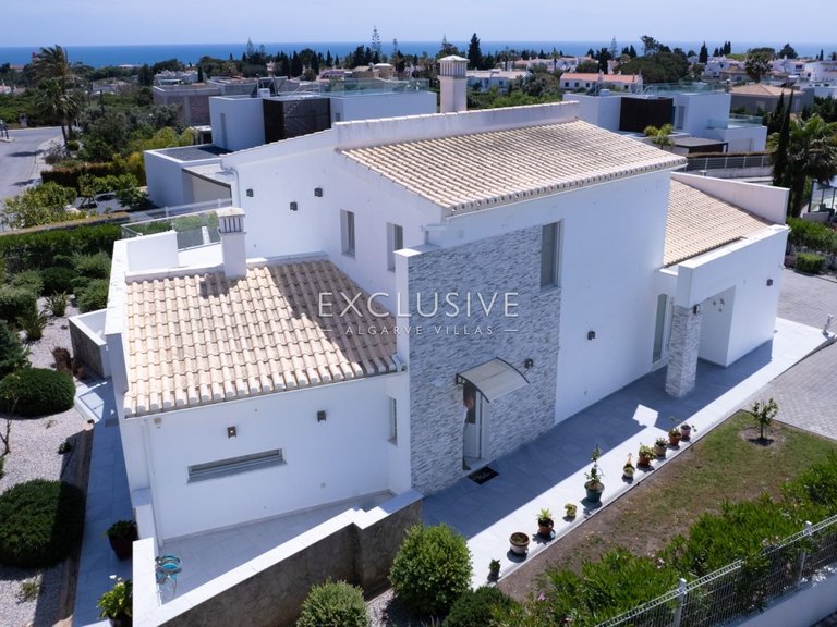 Villa for Sale in Carvoeiro, Algarve 30