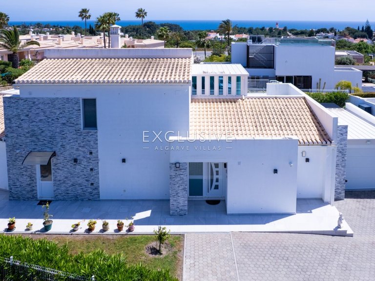 Villa for Sale in Carvoeiro, Algarve 28