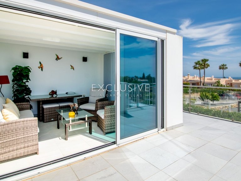 Villa for Sale in Carvoeiro, Algarve 21