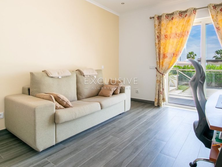 Villa for Sale in Carvoeiro, Algarve 18