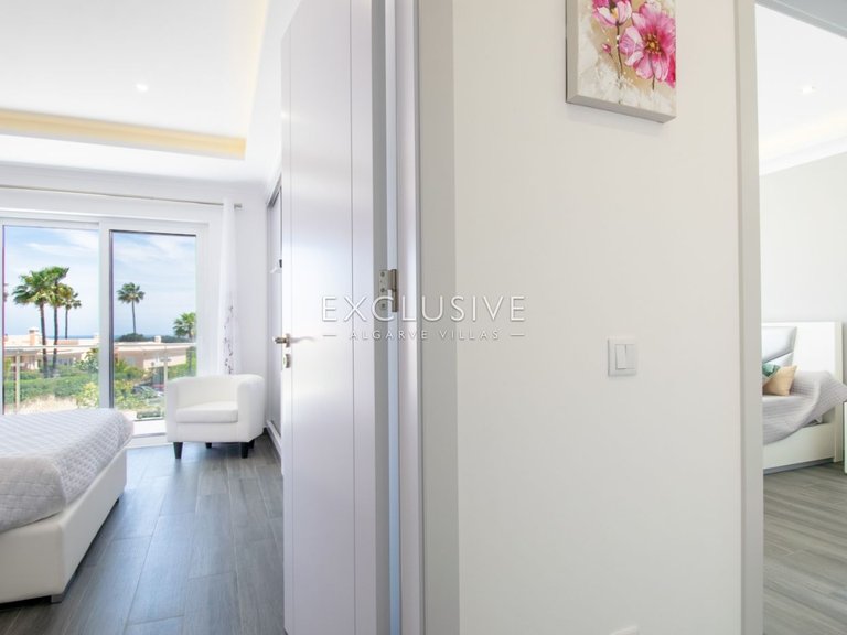 Villa for Sale in Carvoeiro, Algarve 22