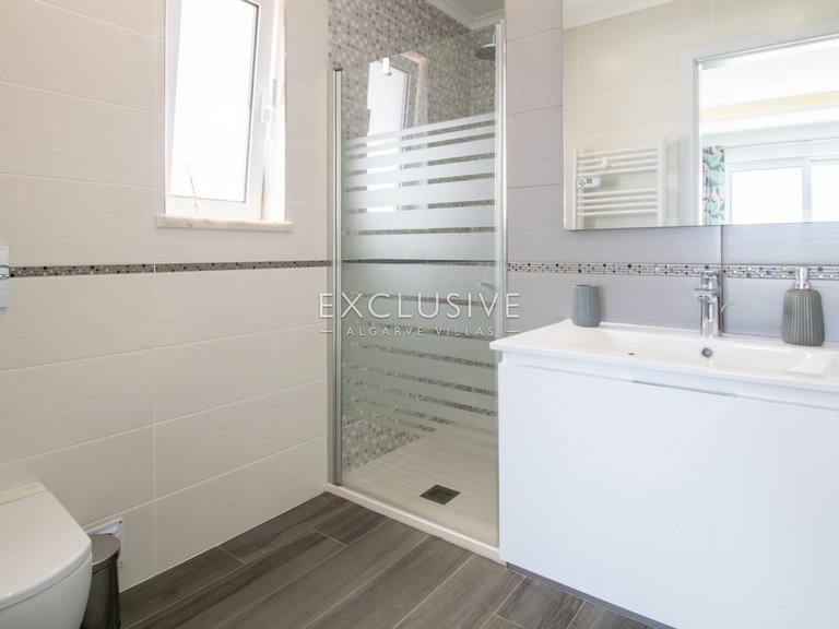 Villa for Sale in Carvoeiro, Algarve 26