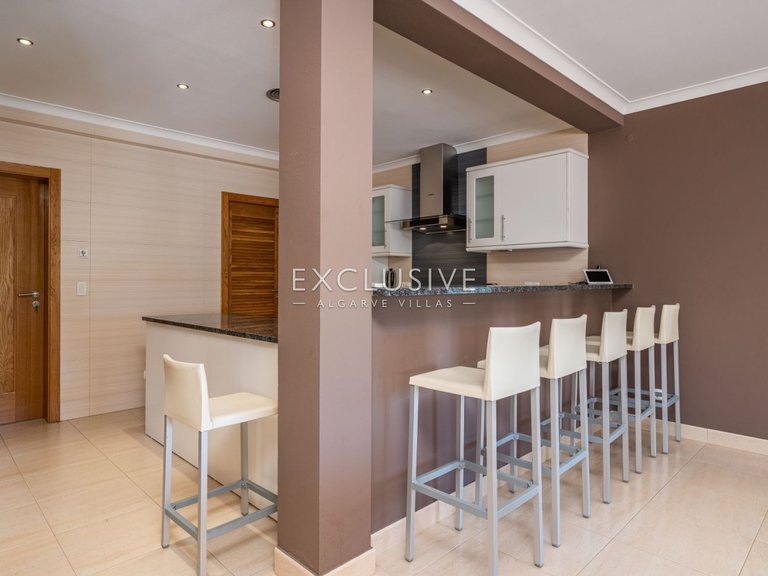 Villa for Sale in Praia Da Luz, Algarve 26