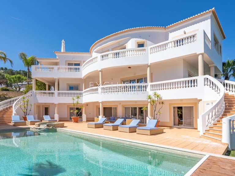 Villa for Sale in Praia Da Luz, Algarve 22