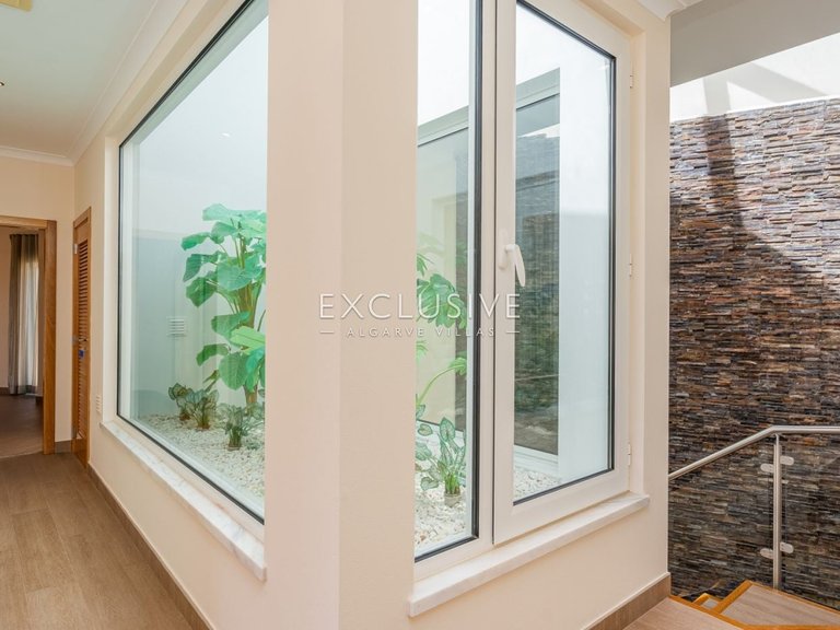 Villa for Sale in Praia Da Luz, Algarve 10