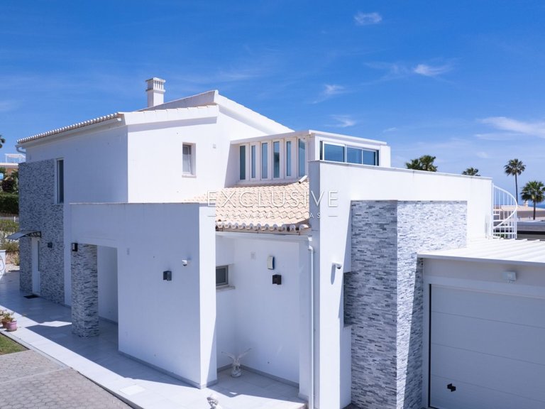 Villa for Sale in Carvoeiro, Algarve 29