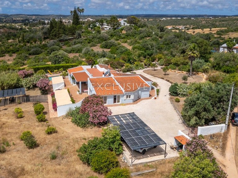 Villa for Sale in Praia Da Luz, Algarve 43