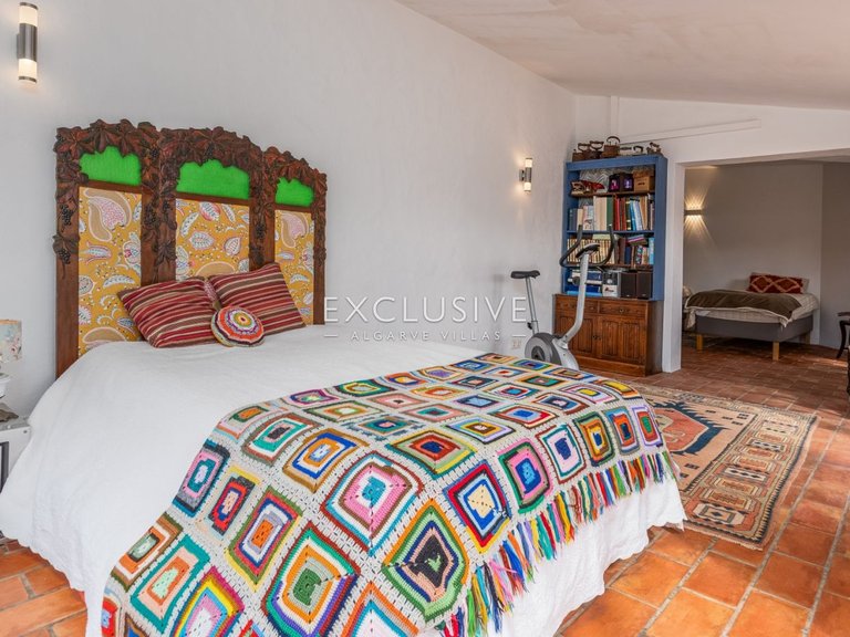 Villa for Sale in Praia Da Luz, Algarve 37