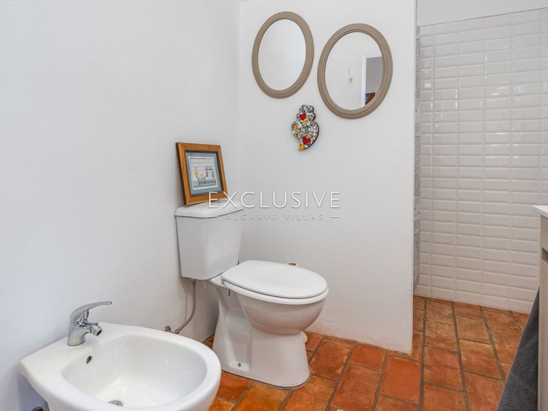 Villa for Sale in Praia Da Luz, Algarve 40