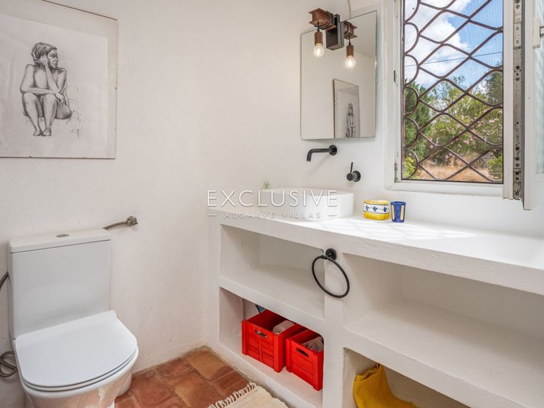 Villa for Sale in Praia Da Luz, Algarve 31