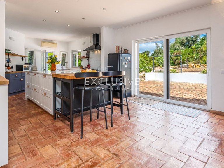Villa for Sale in Praia Da Luz, Algarve 18