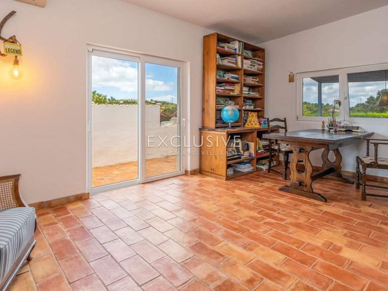 Villa for Sale in Praia Da Luz, Algarve 14