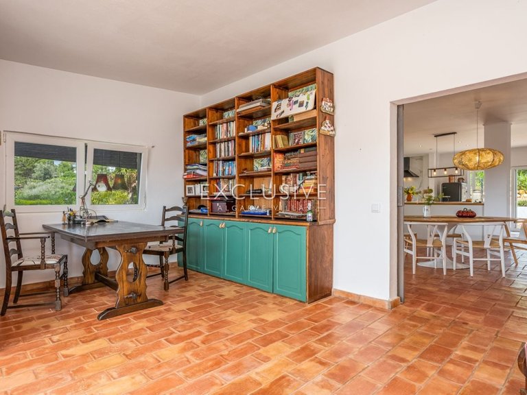 Villa for Sale in Praia Da Luz, Algarve 15