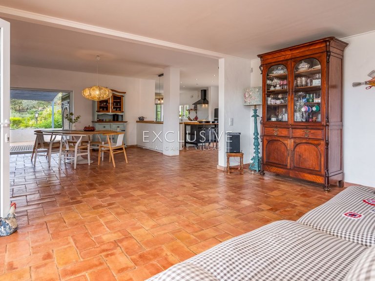 Villa for Sale in Praia Da Luz, Algarve 5