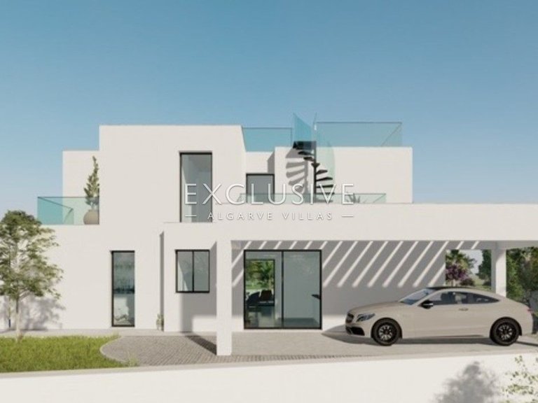 Villa for Sale in Carvoeiro, Algarve 3