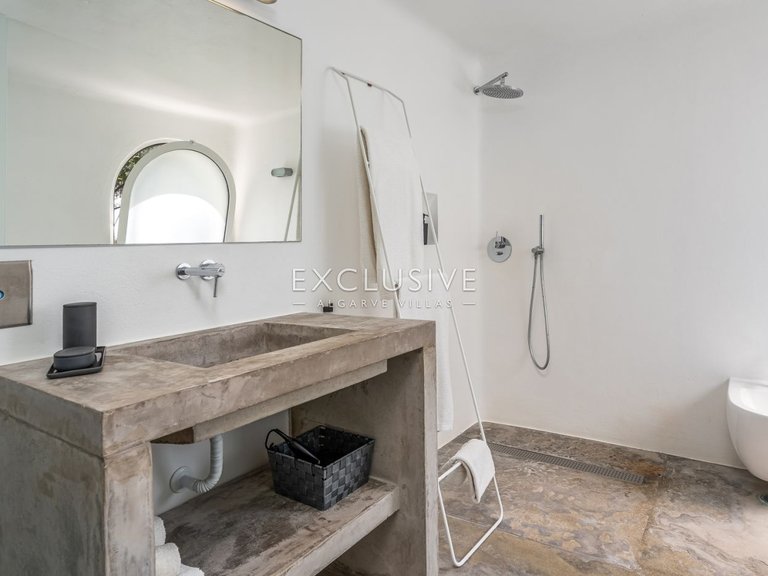 Villa for Sale in Lagos, Algarve 48