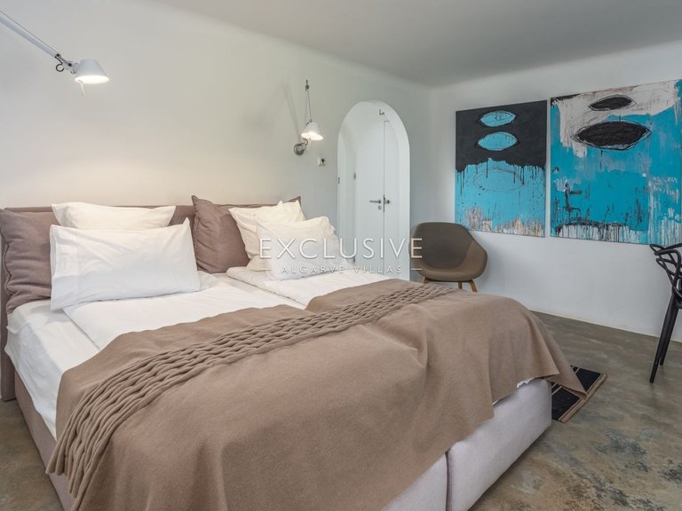 Villa for Sale in Lagos, Algarve 40