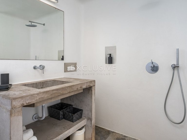 Villa for Sale in Lagos, Algarve 42