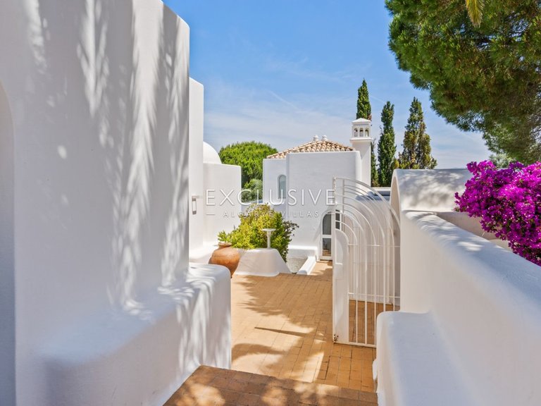 Villa for Sale in Lagos, Algarve 24