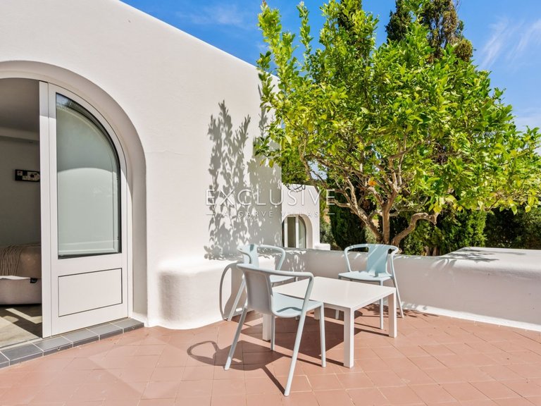 Villa for Sale in Lagos, Algarve 32