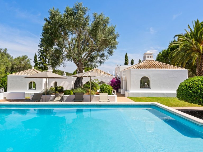 Villa for Sale in Lagos, Algarve 1