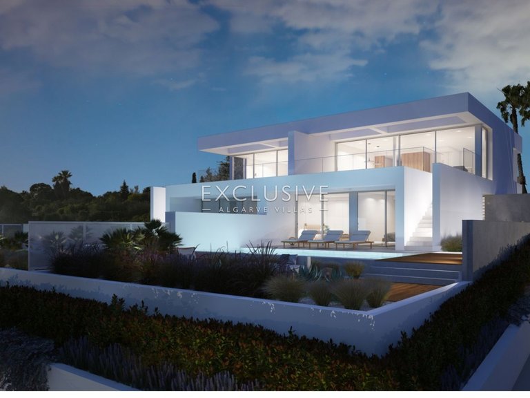 Villa for Sale in Praia Da Luz, Algarve 35