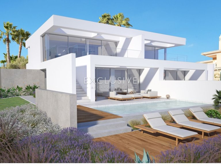 Villa for Sale in Praia Da Luz, Algarve 23