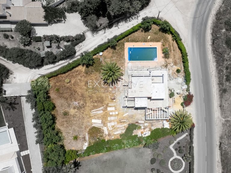 Villa for Sale in Carvoeiro, Algarve 30
