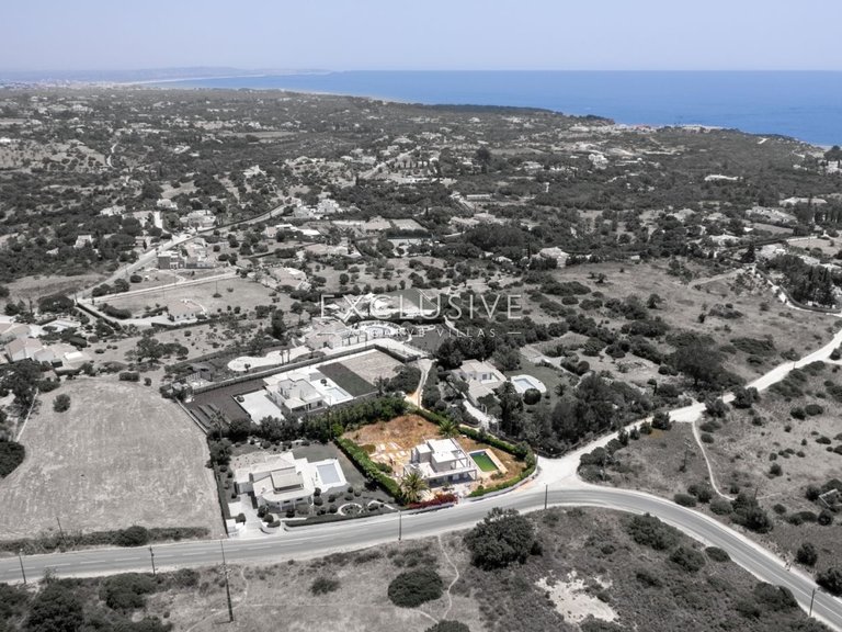 Villa for Sale in Carvoeiro, Algarve 28
