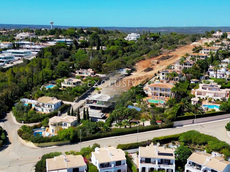 Villa for Sale in Praia Da Luz, Algarve 13