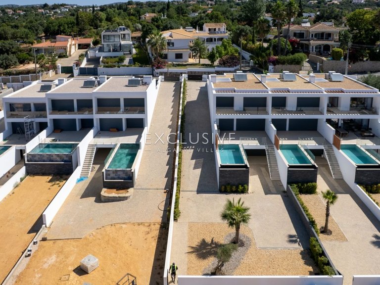 Villa for Sale in Almancil, Algarve 31